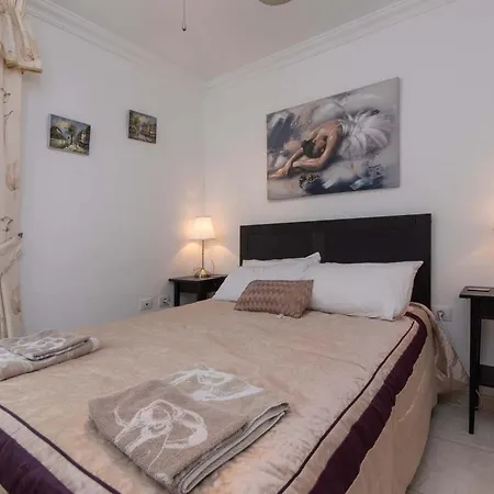 Villa Romantica Lovely 4 Bedroom Private Heated Pool