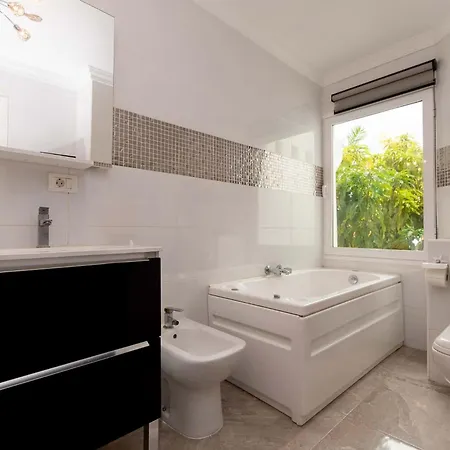 Romantica Lovely 4 Bedroom Private Heated Pool Villa