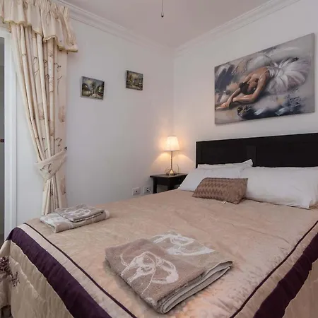 Vila Romantica Lovely 4 Bedroom Private Heated Pool