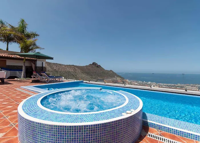 Willa Romantica Lovely 4 Bedroom Private Heated Pool Costa Adeje (Tenerife)